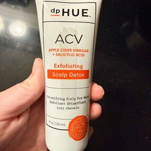 HUE Exfoliating Scalp Detox - White and Orange